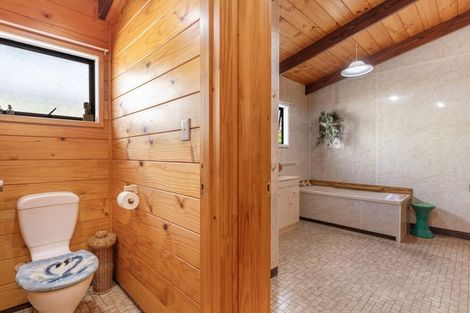 Photo of property in 17 Huia Street, Waikawa, Picton, 7220