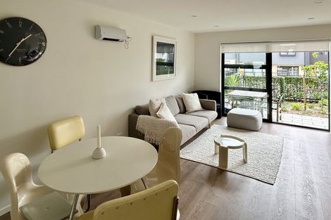 Photo of property in 22 Jabuka Street, Glen Eden, Auckland, 0602