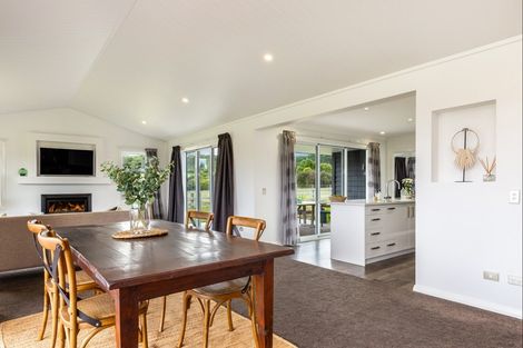 Photo of property in 6 Oakdale Drive, Kinloch, Taupo, 3377