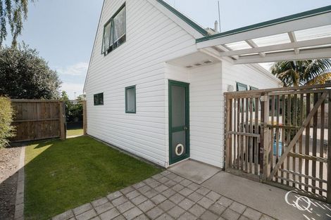 Photo of property in 6b Canberra Place, Bellevue, Tauranga, 3110