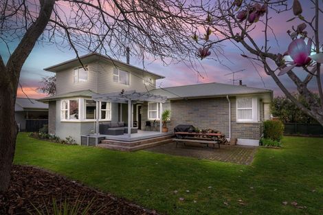 Photo of property in 138 Pembroke Street, Carterton, 5713