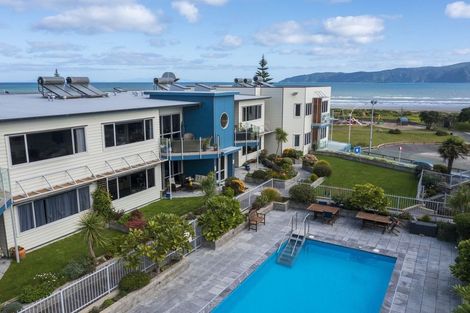 Photo of property in 13/4u Seaview Road, Paraparaumu Beach, Paraparaumu, 5032