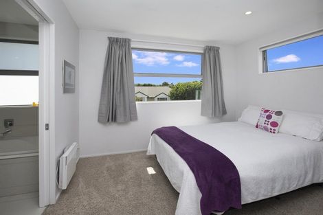 Photo of property in 2 Matisse Place, Burnside, Christchurch, 8053