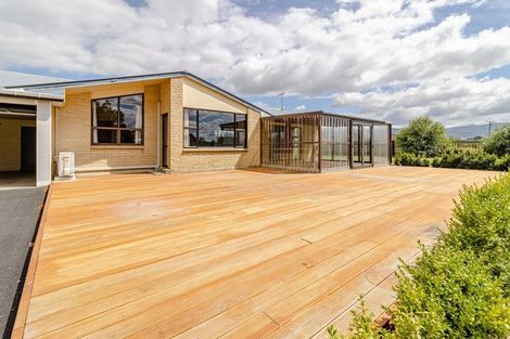 Photo of property in 167 Heretaunga Road, Maharahara, Dannevirke, 4972