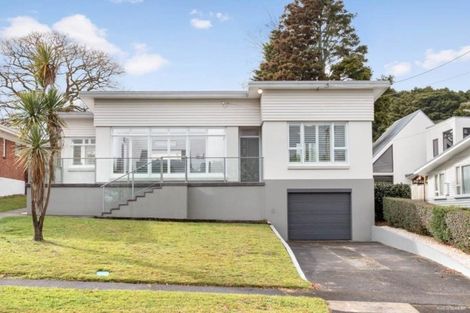 Photo of property in 10 Matatea Avenue, Pukekohe, 2120