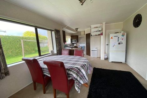 Photo of property in 24 Graham Street, Eltham, 4322