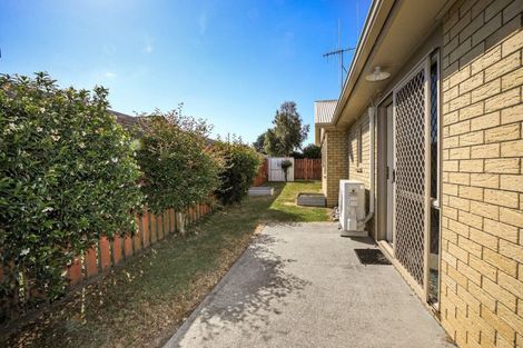 Photo of property in 18b Abergeldie Way, Cambridge, 3434