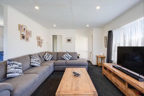 Photo of property in 10 Glamorgan Avenue, Tamatea, Napier, 4112