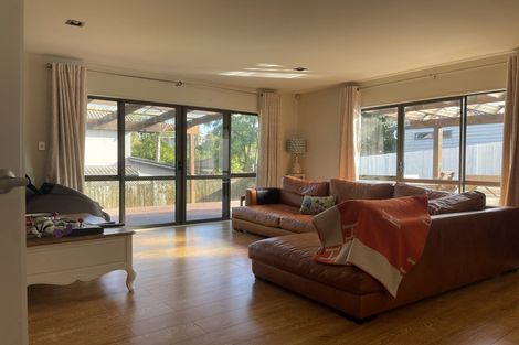 Photo of property in 43 Ponderosa Drive, Oteha, Auckland, 0632