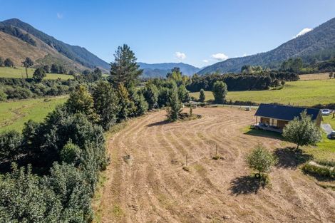 Photo of property in 636 Tutaki Road South, Tutaki, Murchison, 7077