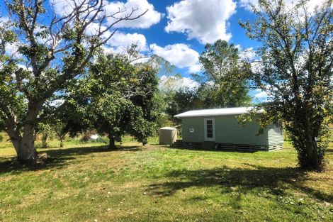 Photo of property in 11 Alexander Street, Ohingaiti, Kimbolton, 4785