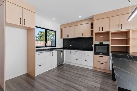 Photo of property in 2/42 Balmerino Crescent, Pukete, Hamilton, 3200