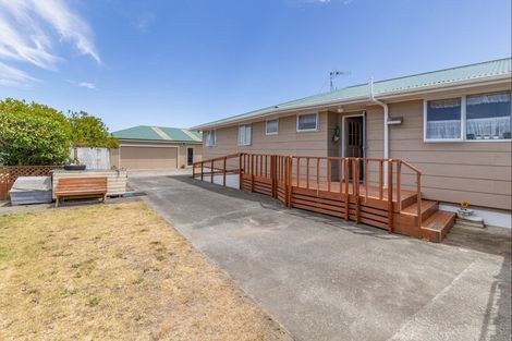 Photo of property in 28 Barling Street, Himatangi Beach, Foxton, 4891