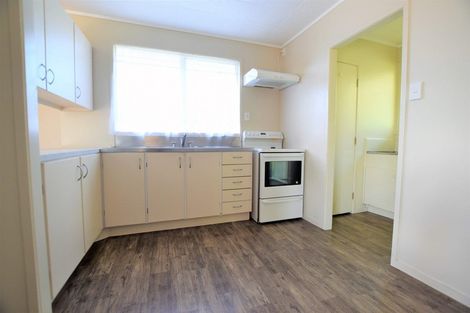 Photo of property in 11 Mile Place, Henderson, Auckland, 0612