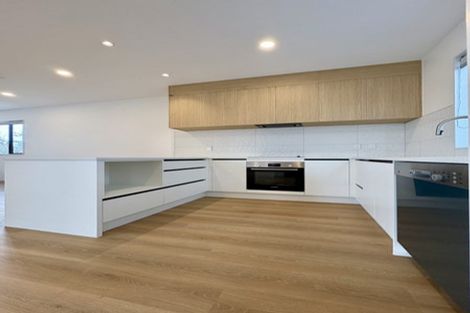 Photo of property in 14b Elcoat Avenue, Te Atatu South, Auckland, 0610