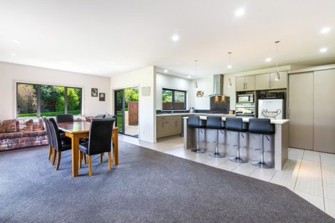 Photo of property in 72 Dalmore Way, Acacia Bay, Taupo, 3385