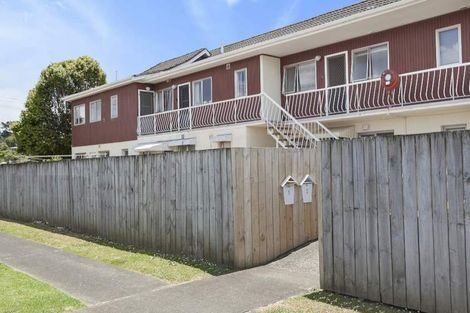 Photo of property in 6/773 Beach Road, Browns Bay, Auckland, 0630