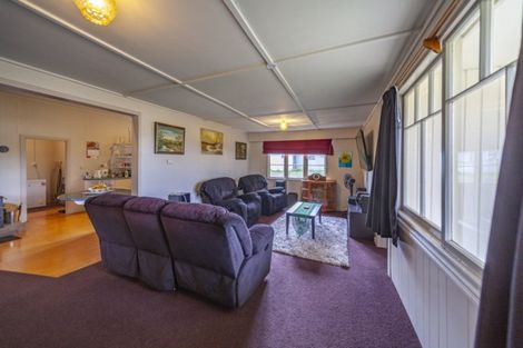 Photo of property in 15 Keppel Street, Porangahau, 4291