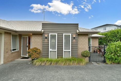 Photo of property in 1 Flavell Drive, Orewa, 0931