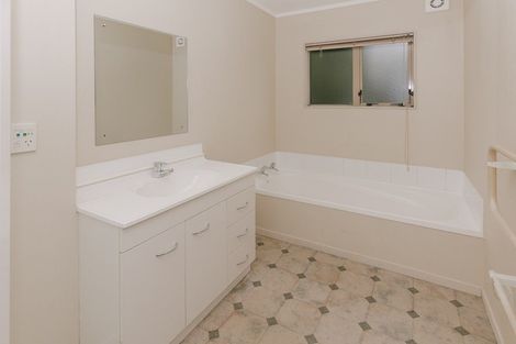 Photo of property in 14 Emmerdale Mews, Highbury, Palmerston North, 4412