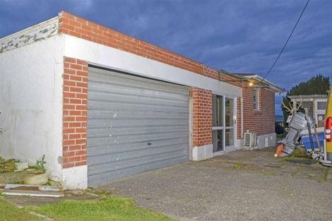 Photo of property in 3 Severn Street, Clifton, Invercargill, 9812