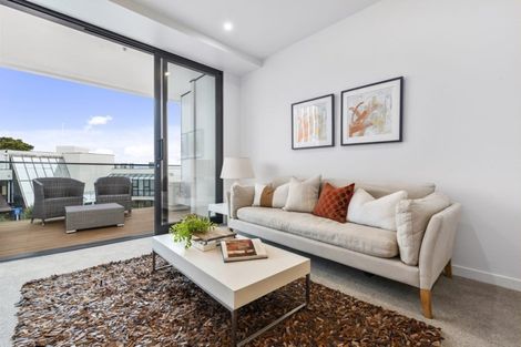 Photo of property in 105/8a Lake Pupuke Drive, Takapuna, Auckland, 0622