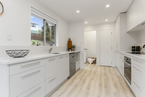 Photo of property in 53a Salamanca Road, Sunnynook, Auckland, 0620