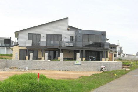 Photo of property in 47 Compass Way, Half Moon Bay, Auckland, 2012