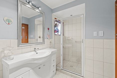 Photo of property in 15 Windsor Terrace, Feilding, 4702