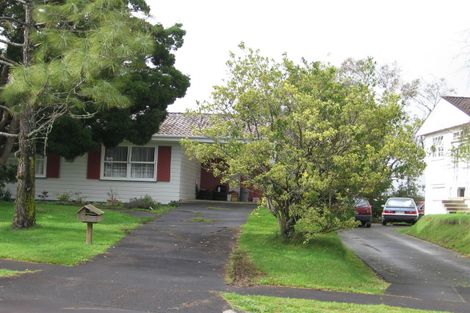 Photo of property in 9 Baringa Place, Botany Downs, Auckland, 2010