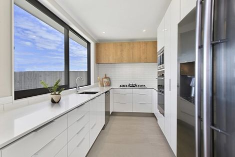 Photo of property in 8 Kainga Lane, Whenuapai, Auckland, 0618