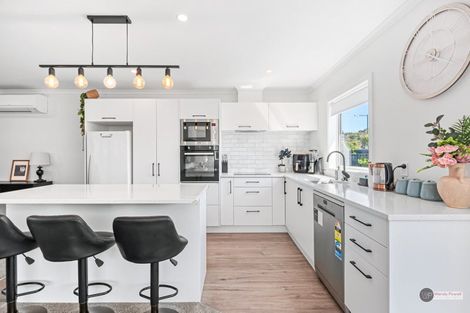 Photo of property in 4 Martha Turnell Crescent, Manor Park, Lower Hutt, 5019