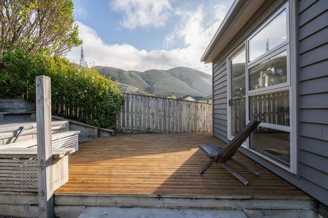 Photo of property in 16 Neston Grove, Churton Park, Wellington, 6037