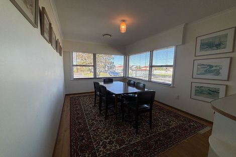 Photo of property in 454 Old Te Atatu Road, Te Atatu Peninsula, Auckland, 0610
