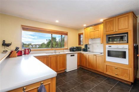 Photo of property in 11 Colquhoun Street, Glenross, Dunedin, 9011