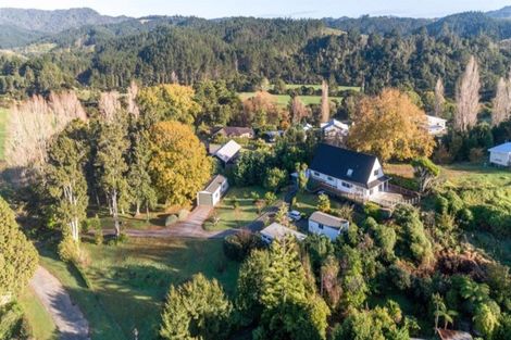 Photo of property in 3 Brenton Place, Whangamata, 3691