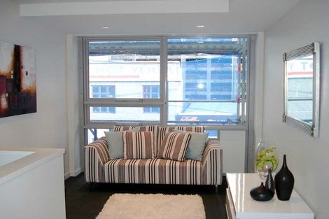 Photo of property in Monument Apartments, 2b/245 Wakefield Street, Te Aro, Wellington, 6011