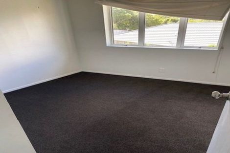 Photo of property in 43 Tongariro Drive, Aotea, Porirua, 5024