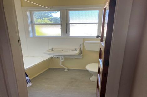 Photo of property in 35 Cumnor Terrace, Woolston, Christchurch, 8023