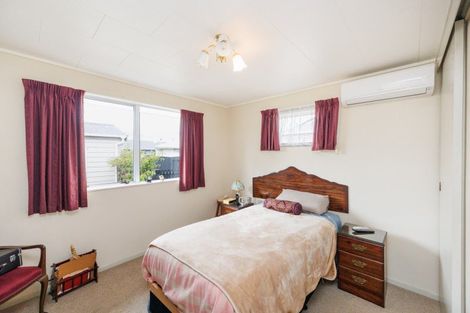 Photo of property in 24b Cargill Grove, Kelvin Grove, Palmerston North, 4414