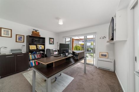 Photo of property in 6 Pritchard Place, Arrowtown, 9302