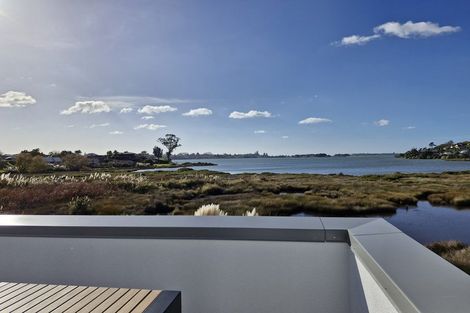 Photo of property in 33 Hinaki Street, Poike, Tauranga, 3112