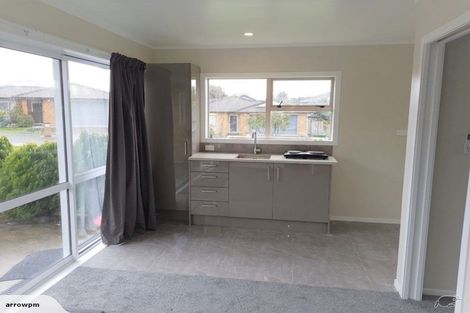 Photo of property in 4 Fitchburg Place, Mangere, Auckland, 2022