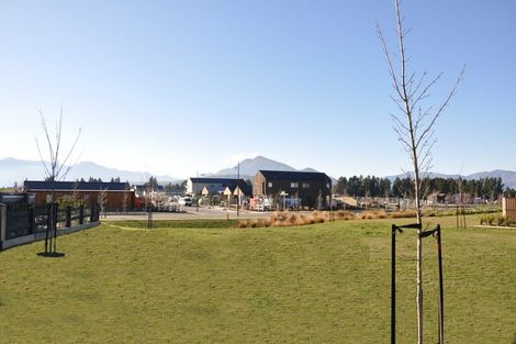 Photo of property in 32 Obelisk Street, Wanaka, 9305