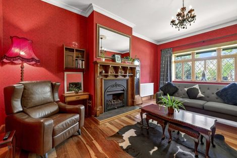 Photo of property in 77 Pahiatua Street, Hokowhitu, Palmerston North, 4410