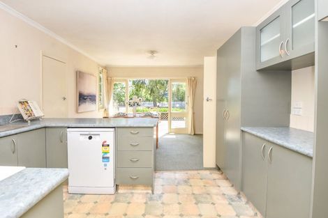 Photo of property in 22 Moreton Road, Carterton, 5713