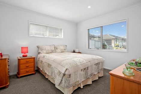 Photo of property in 32 Excelsa Place, Papamoa Beach, Papamoa, 3118
