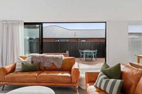 Photo of property in 15 Franks Place, Outram, 9019