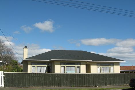 Photo of property in 43 Harris Street, Marton, 4710