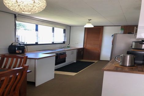 Photo of property in 2/5 Compass Place, Te Atatu Peninsula, Auckland, 0610